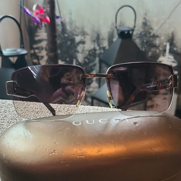 Gucci Women's Sunglasses - Picture 1 of 15